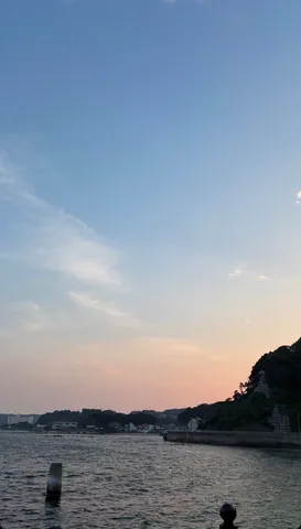 茜空と静かな海