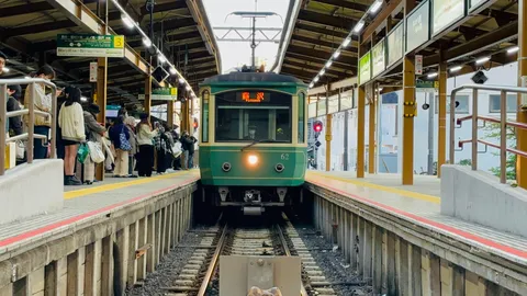 日常を運ぶ、緑の車両