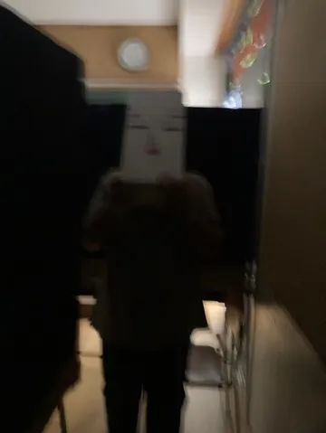 顔隠し、秘密のメッセージ