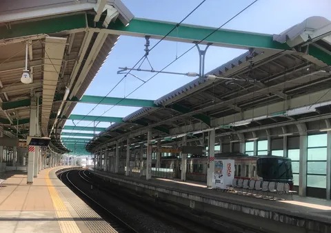 日常の旅路、停車駅の静寂