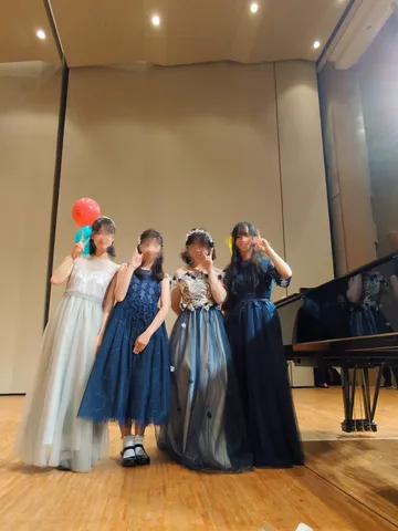 きらめく舞台での思い出写真