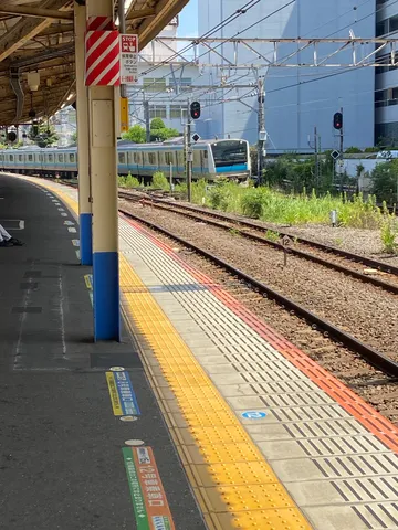 夏色に染まる鉄道風景