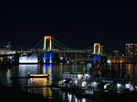 レインボーブリッジのライトアップ