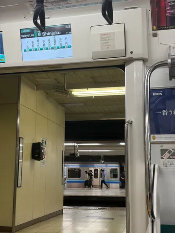 駅の日常、旅の始まり
