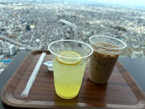 街景と涼やかな風味