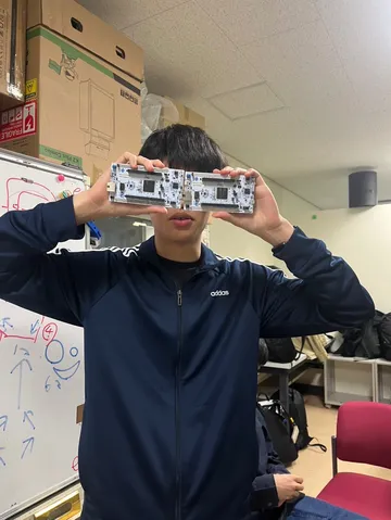基板越しの視線