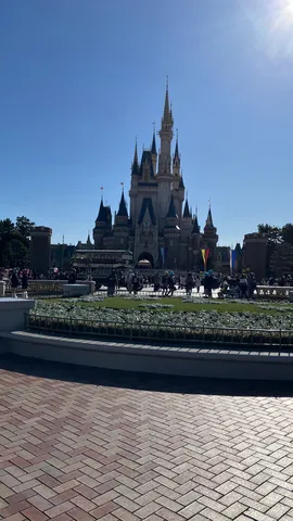 青空にそびえる夢の城