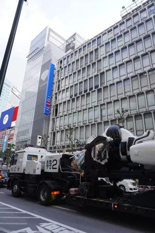 街角に潜む未来の影