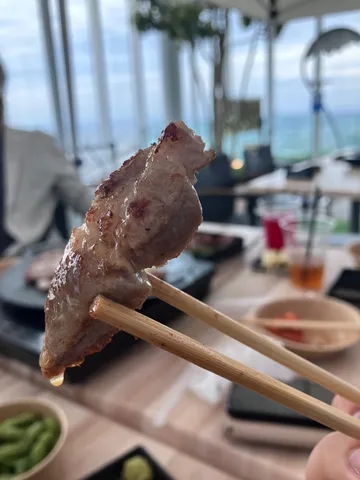 肉汁滴る、至福の一口