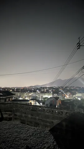 光と影の夜景ファンタジー