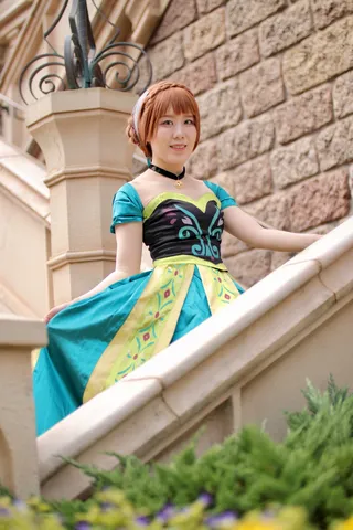 おとぎ話のプリンセス、階段にて