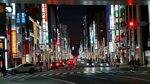 夜空を飾る都会のイルミネーション