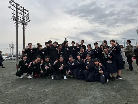 ピースサインと記念の一枚