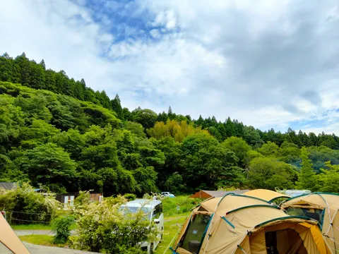 緑深き森のキャンプ場