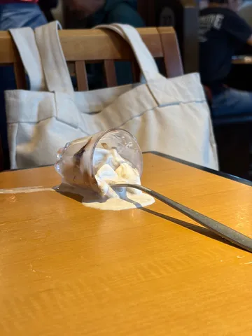 アイス、無情のダイブ
