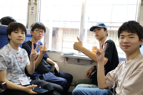 列車の旅、若き日の友との時間