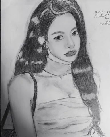 鉛筆の線が描く、儚げな表情