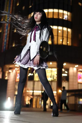 都市に浮かぶ幻影