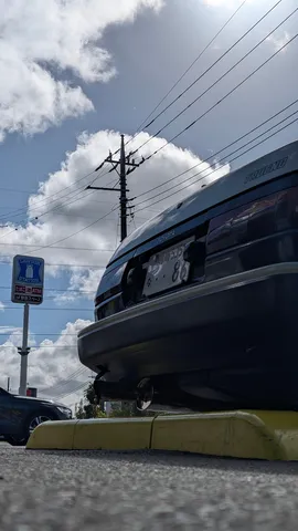 青空と愛車、どこへ行く？