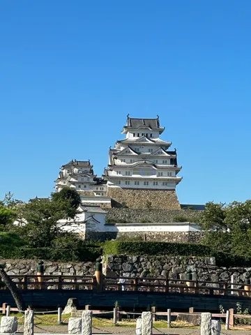 青空に映える白鷺城