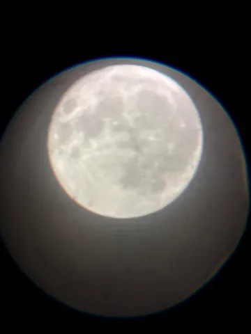 深遠なる宇宙の窓
