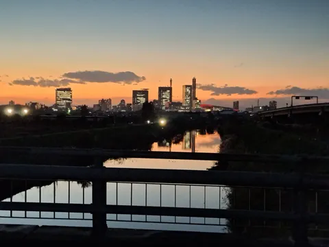 夕焼けとさいたま新都心