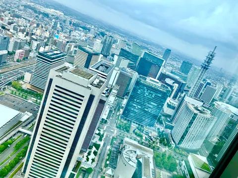 都市の息吹を感じる眺望