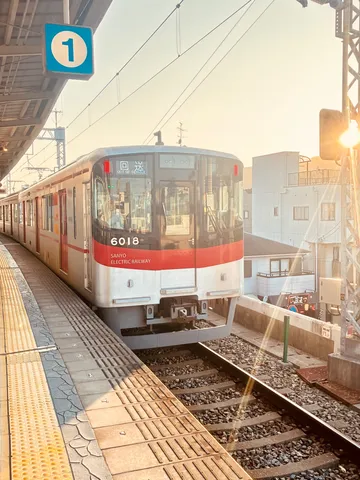 一番線、光の中へ