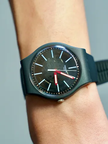 時を刻む、スケルトンウォッチ