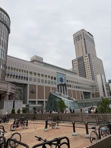 ガラスと都市の拍子