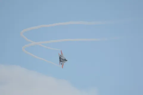 空を駆ける軌跡
