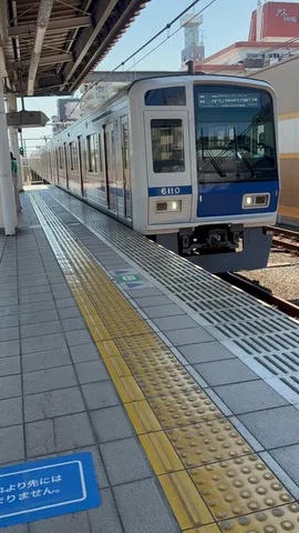停車中の静けさ、旅の始まり
