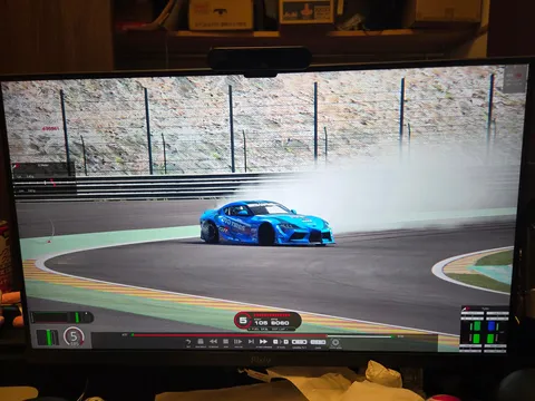 ドリフトで魅せる青い疾走