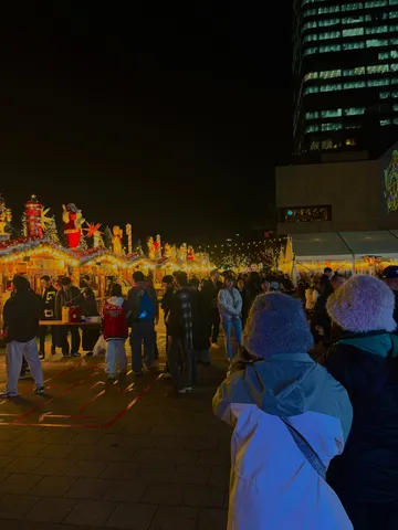 キラキラ冬の夜市！