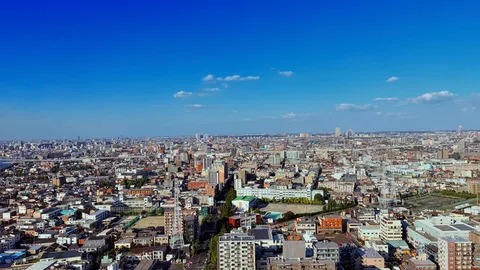 都会の青空と迷路