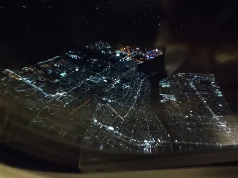 夜空に広がる街の灯り