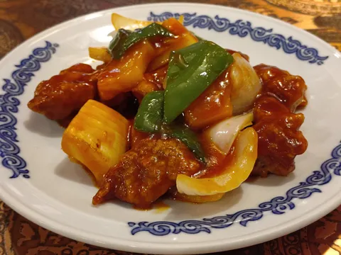 甘酢あんの輝き、食欲そそる一皿