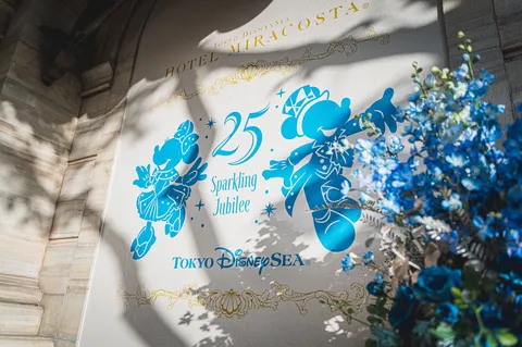 25周年の壁は、影までノリノリ！