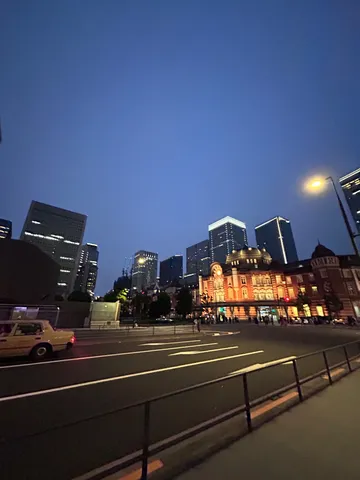 夜景と歴史の光の対話