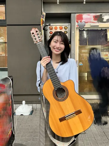 路上で響く温かな音色