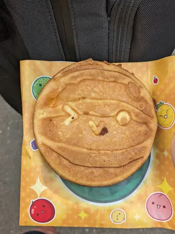 顔つきワッフルにほっこり