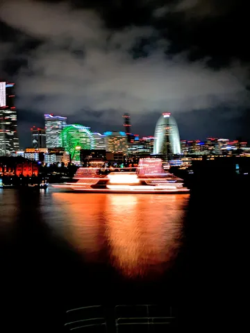 夜景と光の航跡