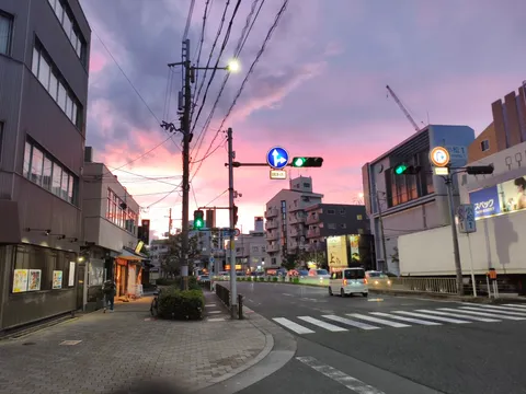 電線が彩るマジックアワー
