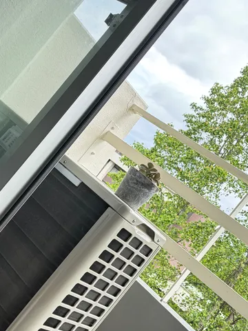 ベランダに置かれた小さな癒し