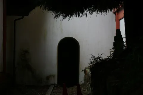 秘密の扉、その先は？