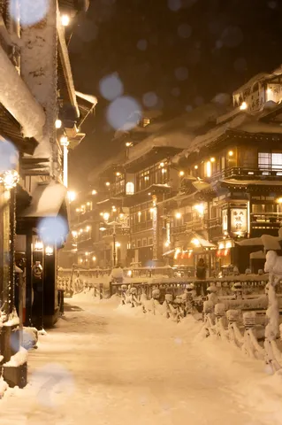雪灯る街の温もり