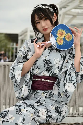 涼やかな浴衣姿に夏の彩り