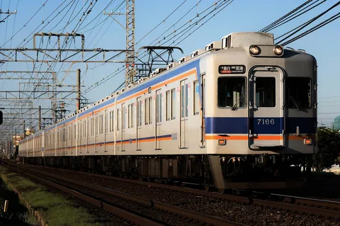 関空へ急行！7166編成の旅路
