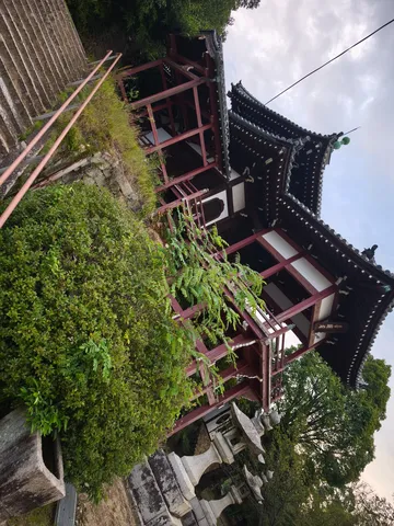 風情ある階段の庵