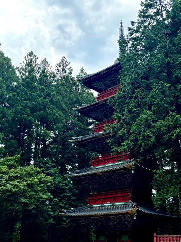 緑深き五重塔の静寂
